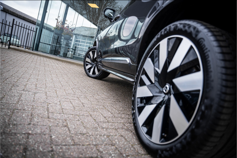 Volvo XC90 2.0 T8 Recharge AWD Plus Bright ** Ventilatie ** Luchtvering ** Panodak ** B&W