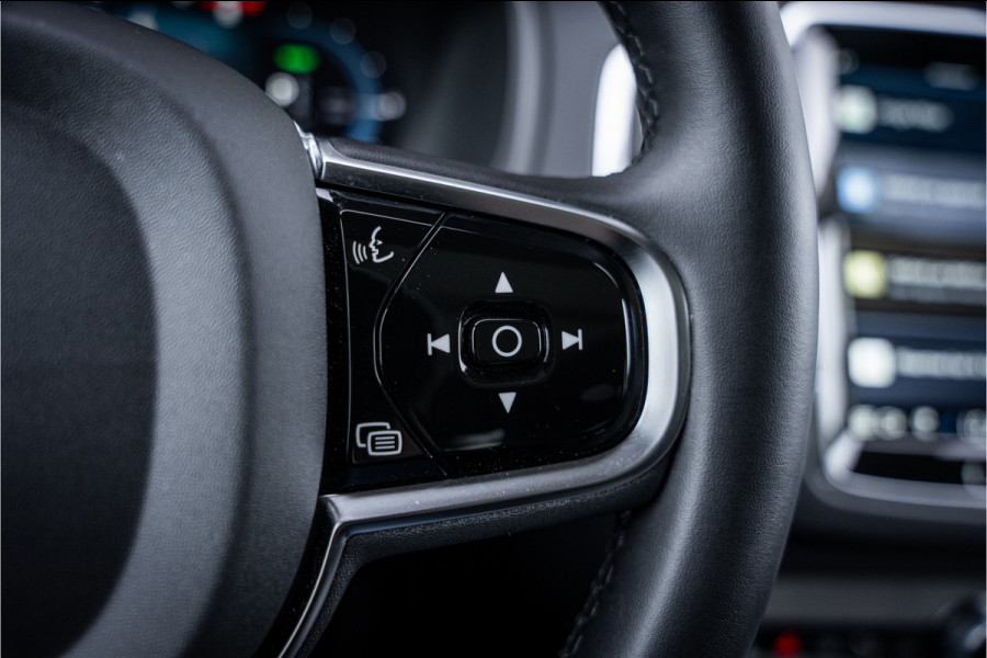 Volvo XC90 2.0 T8 Recharge AWD Plus Bright ** Ventilatie ** Luchtvering ** Panodak ** B&W