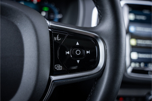 Volvo XC90 2.0 T8 Recharge AWD Plus Bright ** Ventilatie ** Luchtvering ** Panodak ** B&W