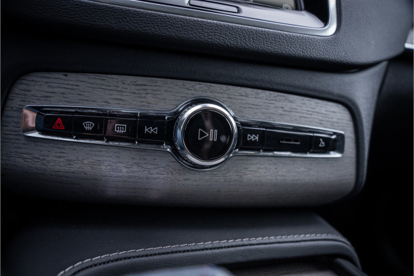 Volvo XC90 2.0 T8 Recharge AWD Plus Bright ** Ventilatie ** Luchtvering ** Panodak ** B&W