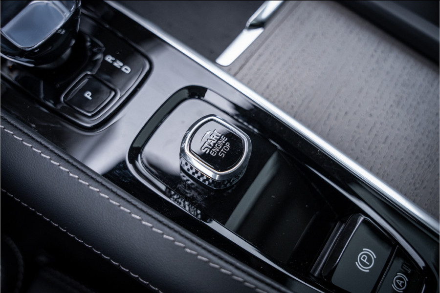 Volvo XC90 2.0 T8 Recharge AWD Plus Bright ** Ventilatie ** Luchtvering ** Panodak ** B&W