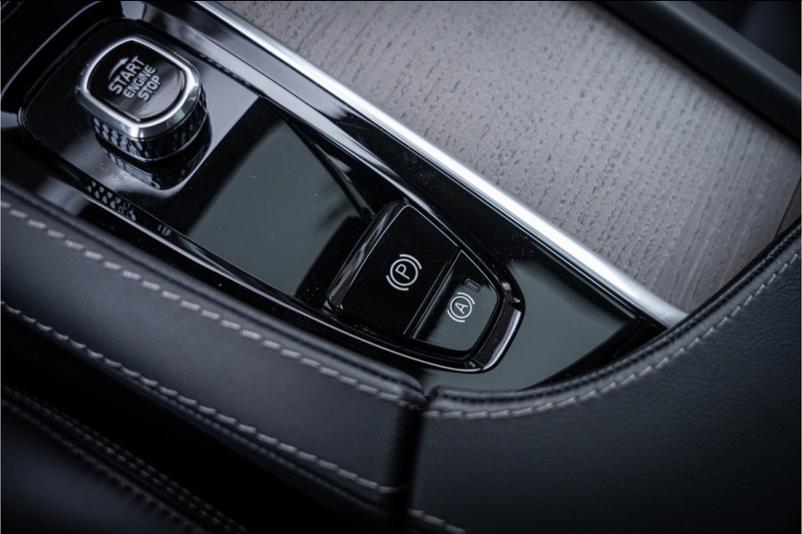Volvo XC90 2.0 T8 Recharge AWD Plus Bright ** Ventilatie ** Luchtvering ** Panodak ** B&W