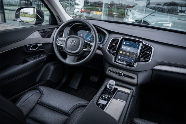 Volvo XC90 2.0 T8 Recharge AWD Plus Bright ** Ventilatie ** Luchtvering ** Panodak ** B&W