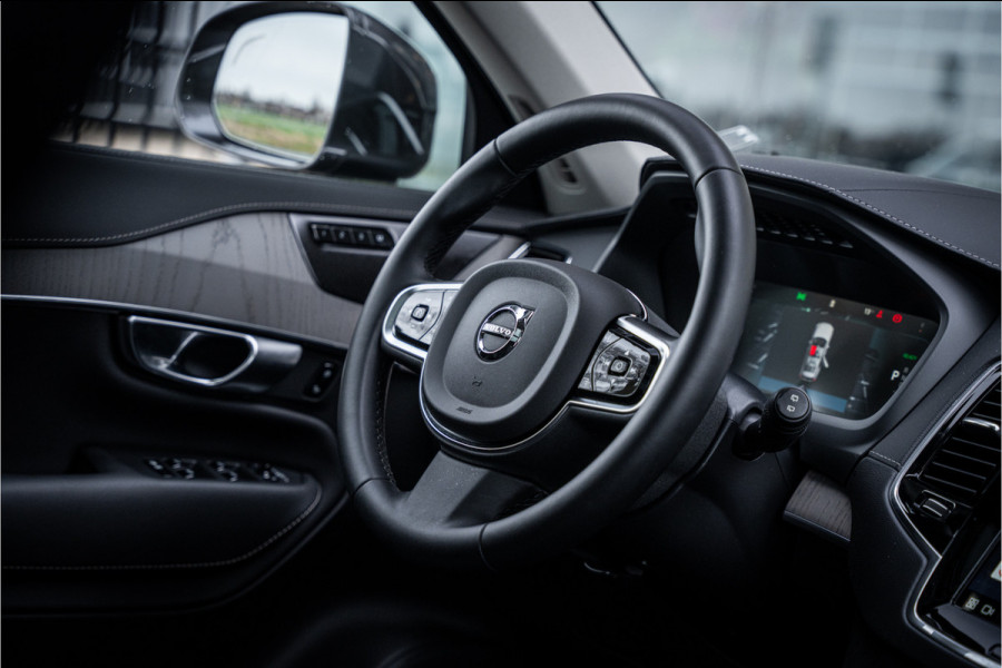 Volvo XC90 2.0 T8 Recharge AWD Plus Bright ** Ventilatie ** Luchtvering ** Panodak ** B&W