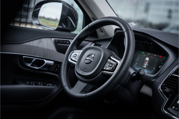Volvo XC90 2.0 T8 Recharge AWD Plus Bright ** Ventilatie ** Luchtvering ** Panodak ** B&W