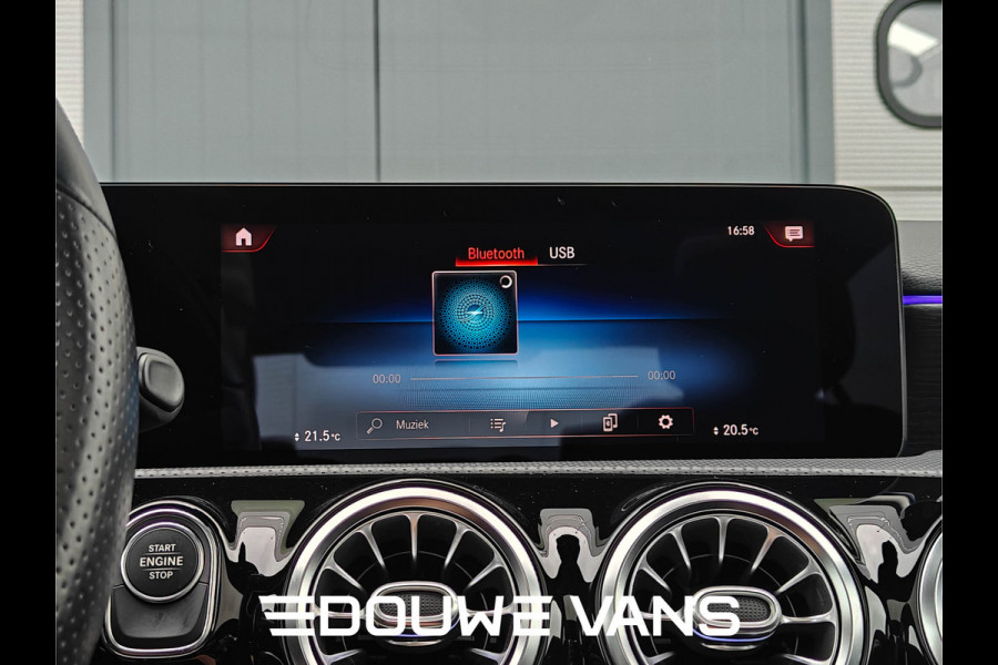 Mercedes-Benz A-Klasse 250e Sedan AMG Panorama Memory Night Pakket Ambienteverlich. Multibeam LED VOL