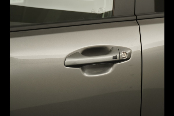 Kia Stonic 1.0 T-GDi MHEV DynamicPlusLine - Apple/Android Carplay - Navigatie - Cruise Control - Stoel/Stuurverwarming - Lichtmetalen Velgen - Fabrieksgarantie t/m 28-01-2032