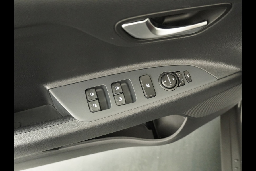 Kia Stonic 1.0 T-GDi MHEV DynamicPlusLine - Apple/Android Carplay - Navigatie - Cruise Control - Stoel/Stuurverwarming - Lichtmetalen Velgen - Fabrieksgarantie t/m 28-01-2032