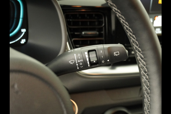Kia Stonic 1.0 T-GDi MHEV DynamicPlusLine - Apple/Android Carplay - Navigatie - Cruise Control - Stoel/Stuurverwarming - Lichtmetalen Velgen - Fabrieksgarantie t/m 28-01-2032
