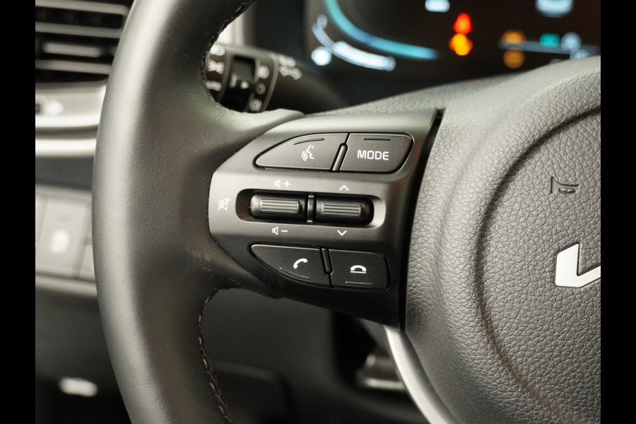 Kia Stonic 1.0 T-GDi MHEV DynamicPlusLine - Apple/Android Carplay - Navigatie - Cruise Control - Stoel/Stuurverwarming - Lichtmetalen Velgen - Fabrieksgarantie t/m 28-01-2032