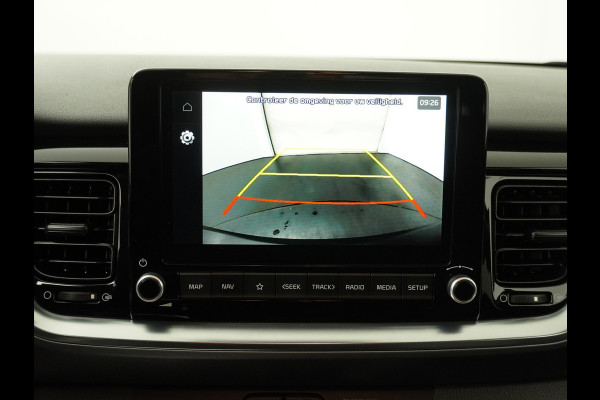 Kia Stonic 1.0 T-GDi MHEV DynamicPlusLine - Apple/Android Carplay - Navigatie - Cruise Control - Stoel/Stuurverwarming - Lichtmetalen Velgen - Fabrieksgarantie t/m 28-01-2032
