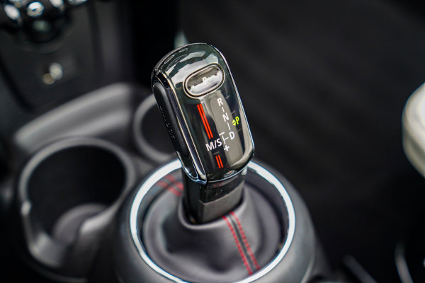 MINI Cabrio 2.0 Cooper S Hammersmith | Cabriolet | Camera | Dealer onderhouden | Stoelverwarming | Luxe Leder | NAP |