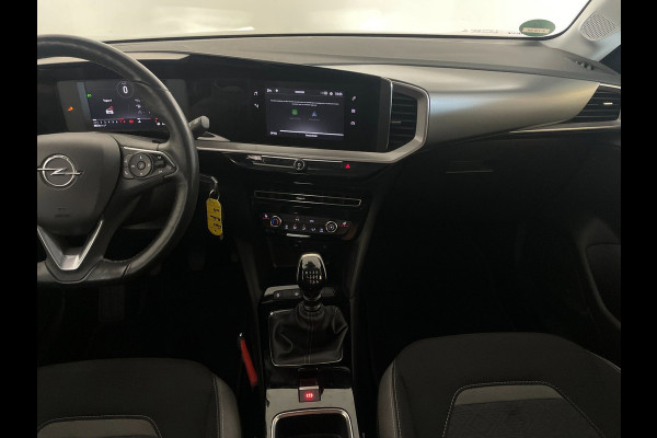 Opel Mokka 1.2 Edition 100PK AIRCO NAVI CRUISE APPLE CARPLAY ANDROID AUTO CAMERA STOELVER STUURVERW ZWARTE VELGEN PDC NIEUWSTAAT