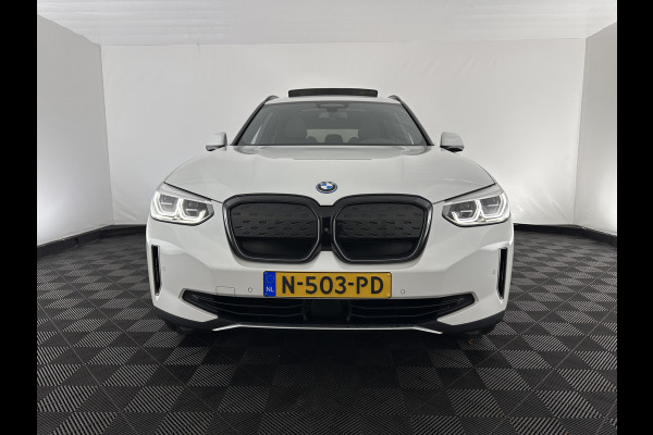 BMW iX3 High Executive 80 kWh [ 3-Fase ] (INCL-BTW) Aut. *PANO | LEATHER | HARMAN/KARDON | FULL-LED | BLINDSPOT | MEMORY-PACK | DIGI-COCKPIT | HEATED-SPORTSEATS | KEYLESS | TOPVIEW | DAB+ | NAVI-FULLMAP | HEAD-UP | PRIVACY-GLASS | 2