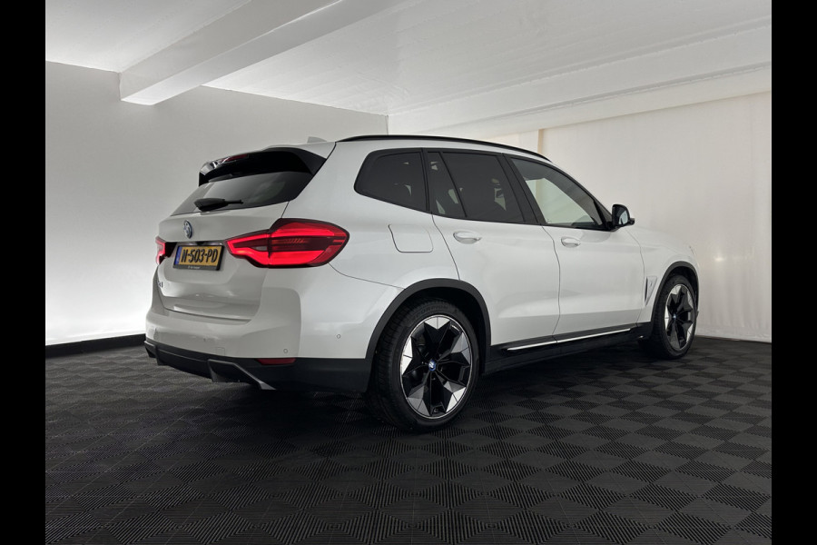 BMW iX3 High Executive 80 kWh [ 3-Fase ] (INCL-BTW) Aut. *PANO | LEATHER | HARMAN/KARDON | FULL-LED | BLINDSPOT | MEMORY-PACK | DIGI-COCKPIT | HEATED-SPORTSEATS | KEYLESS | TOPVIEW | DAB+ | NAVI-FULLMAP | HEAD-UP | PRIVACY-GLASS | 2