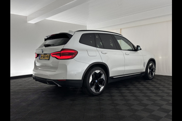 BMW iX3 High Executive 80 kWh [ 3-Fase ] (INCL-BTW) Aut. *PANO | LEATHER | HARMAN/KARDON | FULL-LED | BLINDSPOT | MEMORY-PACK | DIGI-COCKPIT | HEATED-SPORTSEATS | KEYLESS | TOPVIEW | DAB+ | NAVI-FULLMAP | HEAD-UP | PRIVACY-GLASS | 2