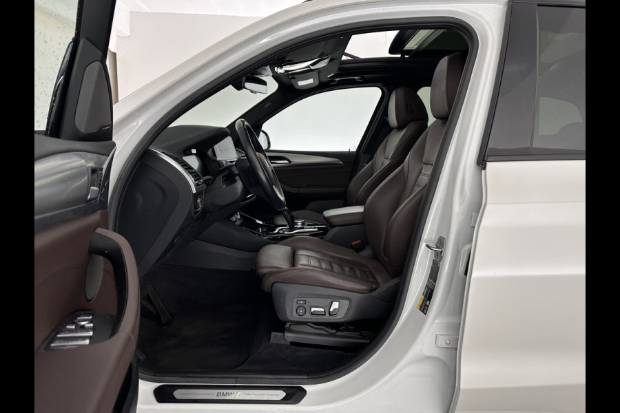 BMW iX3 High Executive 80 kWh [ 3-Fase ] (INCL-BTW) Aut. *PANO | LEATHER | HARMAN/KARDON | FULL-LED | BLINDSPOT | MEMORY-PACK | DIGI-COCKPIT | HEATED-SPORTSEATS | KEYLESS | TOPVIEW | DAB+ | NAVI-FULLMAP | HEAD-UP | PRIVACY-GLASS | 2
