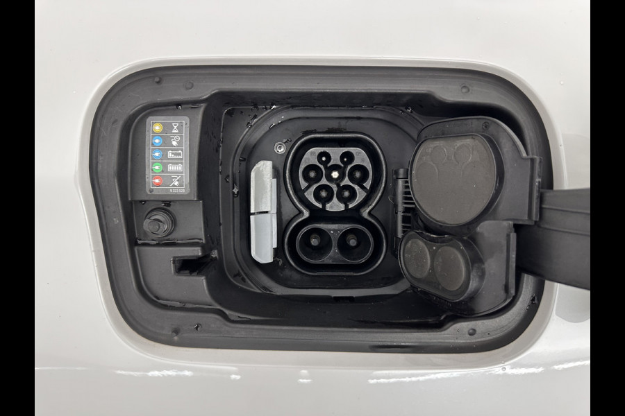 BMW iX3 High Executive 80 kWh [ 3-Fase ] (INCL-BTW) Aut. *PANO | LEATHER | HARMAN/KARDON | FULL-LED | BLINDSPOT | MEMORY-PACK | DIGI-COCKPIT | HEATED-SPORTSEATS | KEYLESS | TOPVIEW | DAB+ | NAVI-FULLMAP | HEAD-UP | PRIVACY-GLASS | 2