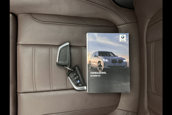 BMW iX3 High Executive 80 kWh [ 3-Fase ] (INCL-BTW) Aut. *PANO | LEATHER | HARMAN/KARDON | FULL-LED | BLINDSPOT | MEMORY-PACK | DIGI-COCKPIT | HEATED-SPORTSEATS | KEYLESS | TOPVIEW | DAB+ | NAVI-FULLMAP | HEAD-UP | PRIVACY-GLASS | 2