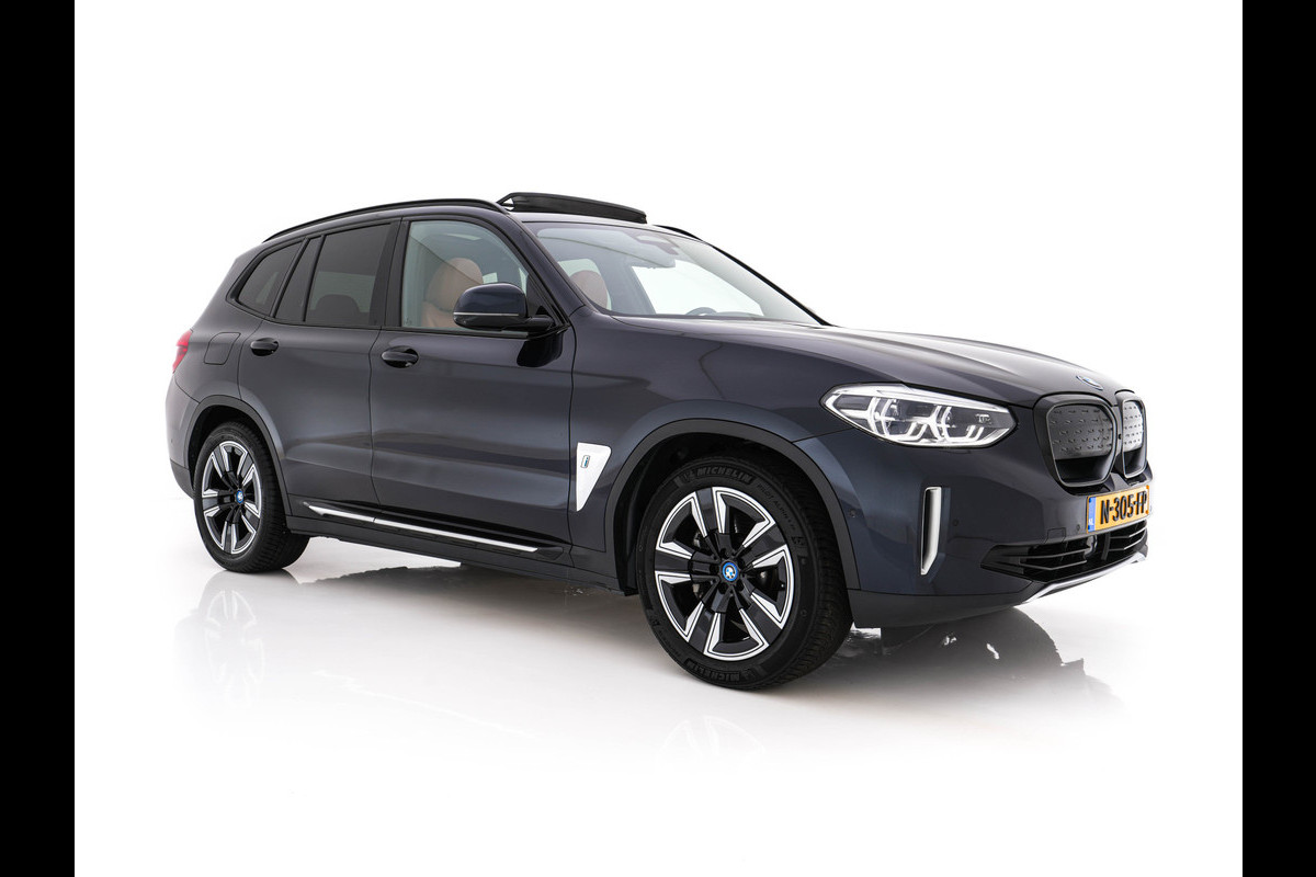 BMW iX3 High Executive 80 kWh [ 3-Fase ] {SOH-98%} (INCL-BTW) Aut. *PANO | LEATHER | HARMAN/KARDON | FULL-LED | BLINDSPOT | MEMORY-PACK | DIGI-COCKPIT | HEATED-SPORTSEATS | KEYLESS | TOPVIEW | DAB+ | NAVI-FULLMAP | HEAD-UP | ...