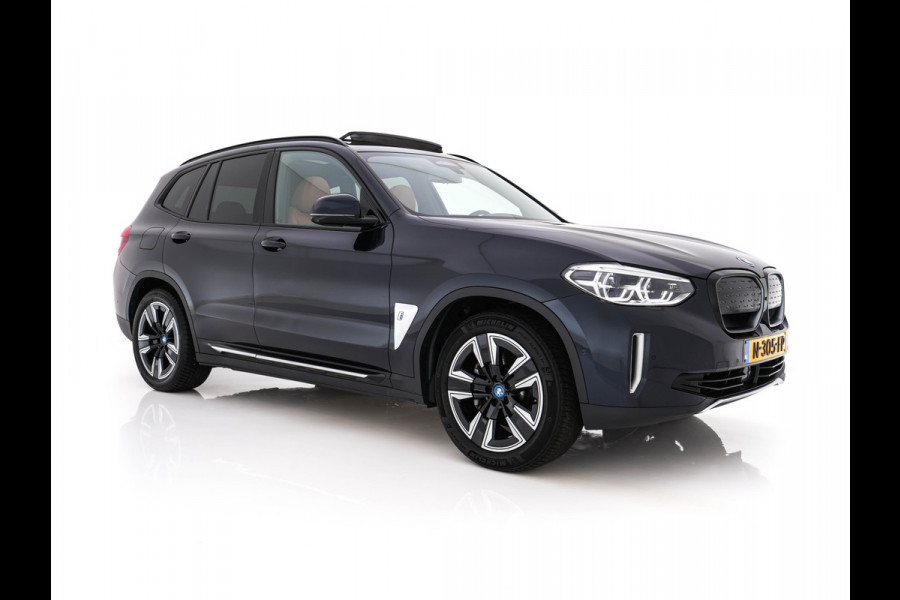 BMW iX3 High Executive 80 kWh [ 3-Fase ] {SOH-98%} (INCL-BTW) Aut. *PANO | LEATHER | HARMAN/KARDON | FULL-LED | BLINDSPOT | MEMORY-PACK | DIGI-COCKPIT | HEATED-SPORTSEATS | KEYLESS | TOPVIEW | DAB+ | NAVI-FULLMAP | HEAD-UP | ...