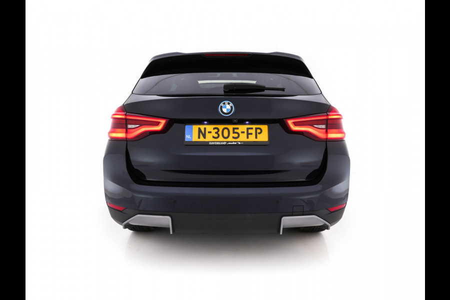 BMW iX3 High Executive 80 kWh [ 3-Fase ] {SOH-98%} (INCL-BTW) Aut. *PANO | LEATHER | HARMAN/KARDON | FULL-LED | BLINDSPOT | MEMORY-PACK | DIGI-COCKPIT | HEATED-SPORTSEATS | KEYLESS | TOPVIEW | DAB+ | NAVI-FULLMAP | HEAD-UP | ...