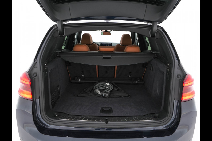 BMW iX3 High Executive 80 kWh [ 3-Fase ] {SOH-98%} (INCL-BTW) Aut. *PANO | LEATHER | HARMAN/KARDON | FULL-LED | BLINDSPOT | MEMORY-PACK | DIGI-COCKPIT | HEATED-SPORTSEATS | KEYLESS | TOPVIEW | DAB+ | NAVI-FULLMAP | HEAD-UP | ...