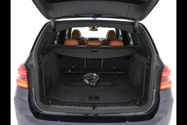 BMW iX3 High Executive 80 kWh [ 3-Fase ] {SOH-98%} (INCL-BTW) Aut. *PANO | LEATHER | HARMAN/KARDON | FULL-LED | BLINDSPOT | MEMORY-PACK | DIGI-COCKPIT | HEATED-SPORTSEATS | KEYLESS | TOPVIEW | DAB+ | NAVI-FULLMAP | HEAD-UP | ...