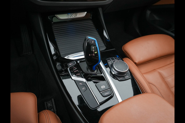 BMW iX3 High Executive 80 kWh [ 3-Fase ] {SOH-98%} (INCL-BTW) Aut. *PANO | LEATHER | HARMAN/KARDON | FULL-LED | BLINDSPOT | MEMORY-PACK | DIGI-COCKPIT | HEATED-SPORTSEATS | KEYLESS | TOPVIEW | DAB+ | NAVI-FULLMAP | HEAD-UP | ...