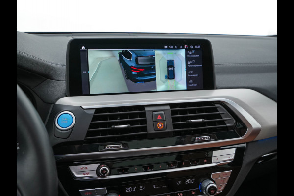BMW iX3 High Executive 80 kWh [ 3-Fase ] {SOH-98%} (INCL-BTW) Aut. *PANO | LEATHER | HARMAN/KARDON | FULL-LED | BLINDSPOT | MEMORY-PACK | DIGI-COCKPIT | HEATED-SPORTSEATS | KEYLESS | TOPVIEW | DAB+ | NAVI-FULLMAP | HEAD-UP | ...