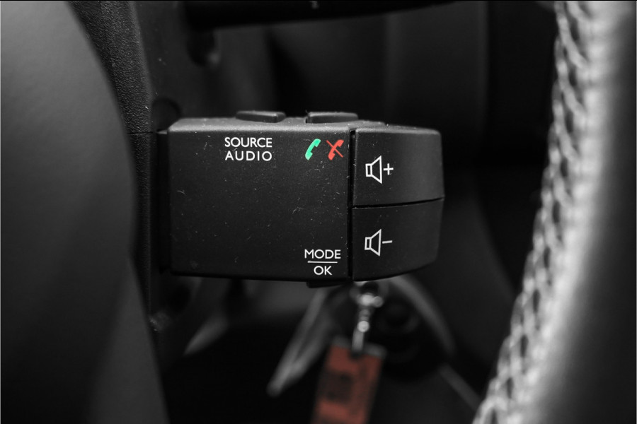 Renault Trafic 2.0 dCi 145 L2H1 DC Luxe Climate Camera 2x Schuifdeur