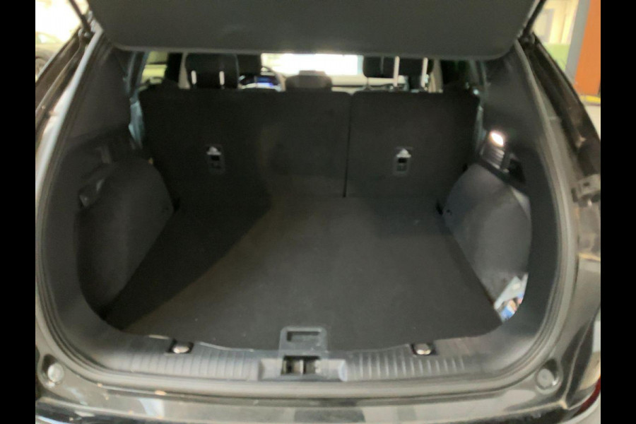 Ford Kuga 2.5 Plug-in Hybrid Titanium | 225 PK | Winterpack | 18 inch velgen | Navigatie | Dealer onderhouden