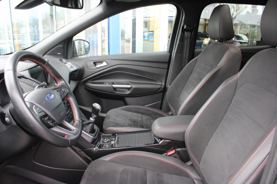 Ford Kuga 1.5 EcoBoost ST Line | Trekhaak | Panorama Dak | Stoelverwarming | Cruise Control | Camera | Navigatie | SONY Audio |