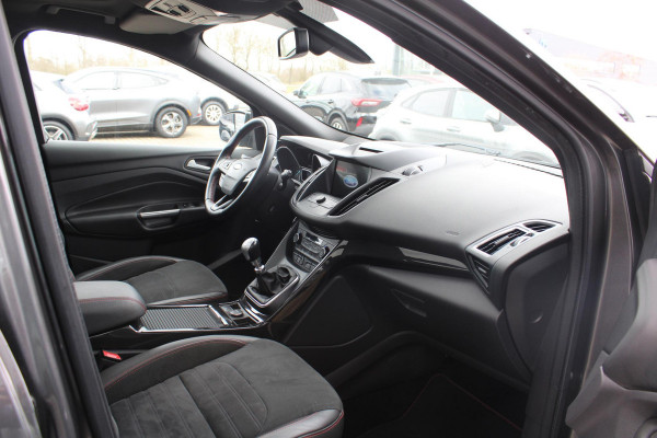 Ford Kuga 1.5 EcoBoost ST Line | Trekhaak | Panorama Dak | Stoelverwarming | Cruise Control | Camera | Navigatie | SONY Audio |