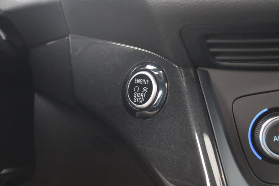 Ford Kuga 1.5 EcoBoost ST Line | Trekhaak | Panorama Dak | Stoelverwarming | Cruise Control | Camera | Navigatie | SONY Audio |