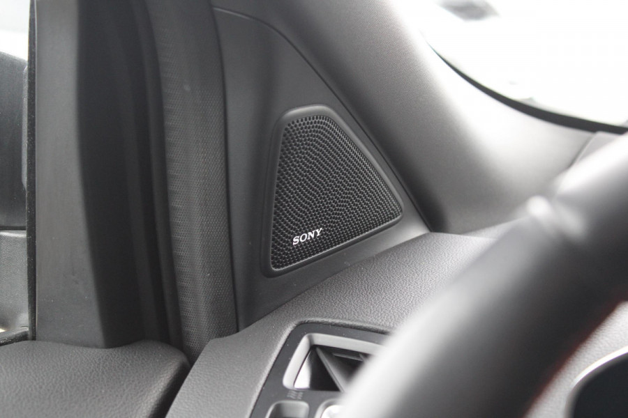 Ford Kuga 1.5 EcoBoost ST Line | Trekhaak | Panorama Dak | Stoelverwarming | Cruise Control | Camera | Navigatie | SONY Audio |
