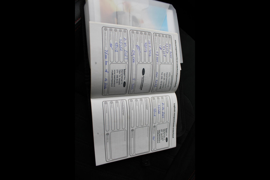 Ford Kuga 1.5 EcoBoost ST Line | Trekhaak | Panorama Dak | Stoelverwarming | Cruise Control | Camera | Navigatie | SONY Audio |