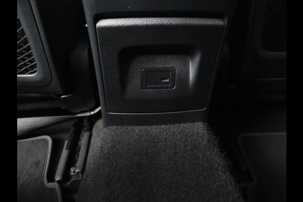 Mercedes-Benz CLA-Klasse Shooting Brake 250e AMG Limited | Stoelverwarming | Carplay | Leder/Alcantara | Camera | Sfeerverlichting | Navigatie | Park Assist | Widescreen | Dodehoek detectie | PHEV | Plug In