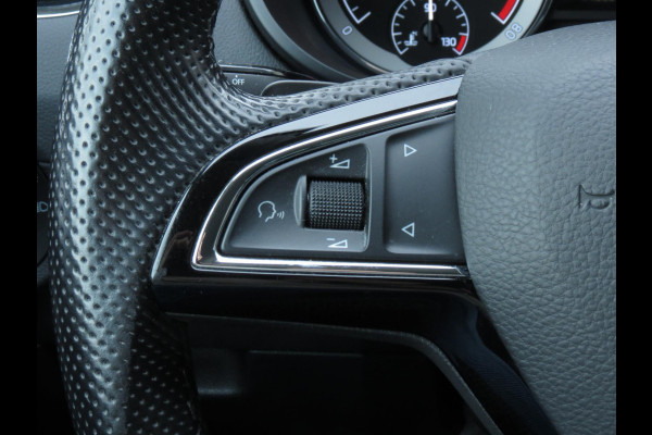 Škoda Octavia Combi 1.5 TSI 150PK Greentech Business Edition AUTOMAAT | DEALER ONDERHOUDEN | STOELVERWARMING | HALF LEDER | NAVI |