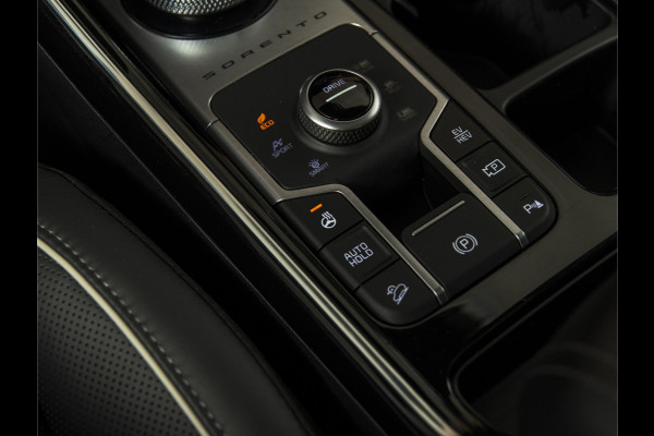 Kia Sorento 1.6 T-GDI Plug-in Hybrid 4WD ExecutiveLine 7p. PANO | 7ZITS | HUD | BOSE