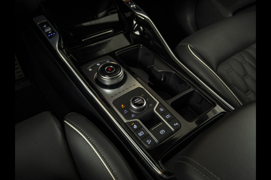 Kia Sorento 1.6 T-GDI Plug-in Hybrid 4WD ExecutiveLine 7p. PANO | 7ZITS | HUD | BOSE