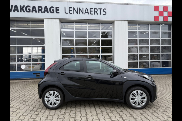 Toyota Aygo X 1.0 VVT-i S-CVT Play Automaat stoelverwarming, keyless etc (RIJKLAARPRIJS)