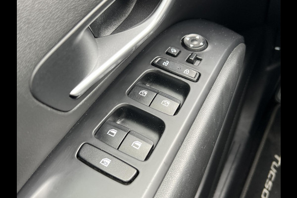 Hyundai Tucson 1.6 T-GDI HEV Comfort Smart | 4 nieuwe banden | Navigatie