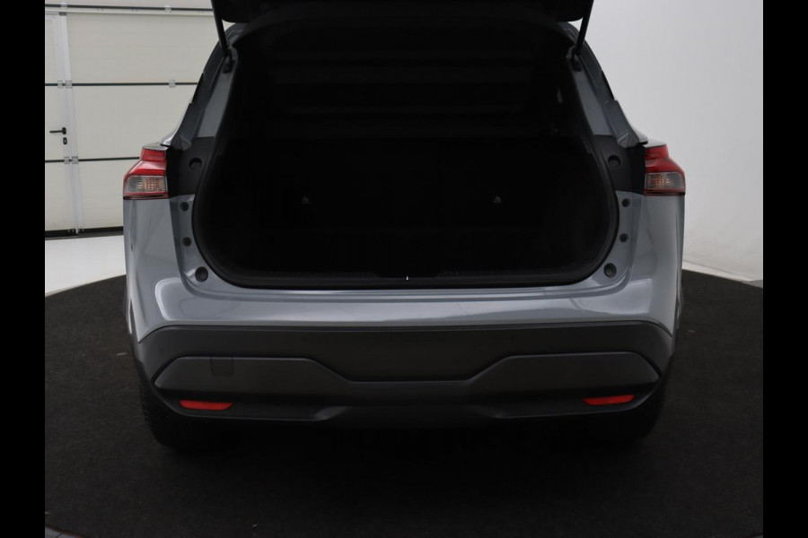 Nissan QASHQAI 1.3 MHEV Acenta | Panoramadak | Adaptive cruise | Carplay | Camera | Keyless | Dodehoek detectie | Parkeerhulp | Climate control | DAB | Getint glas
