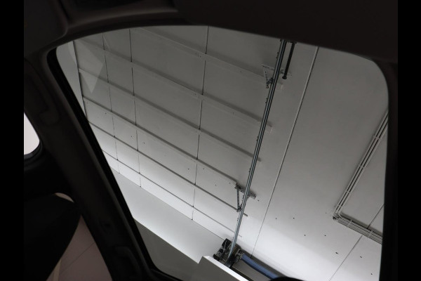 Nissan QASHQAI 1.3 MHEV Acenta | Panoramadak | Adaptive cruise | Carplay | Camera | Keyless | Dodehoek detectie | Parkeerhulp | Climate control | DAB | Getint glas