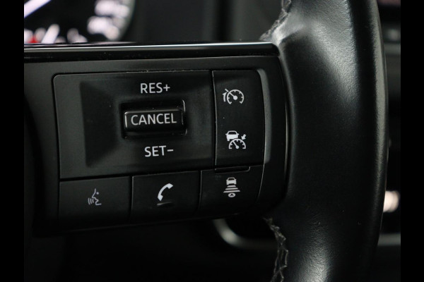 Nissan QASHQAI 1.3 MHEV Acenta | Panoramadak | Adaptive cruise | Carplay | Camera | Keyless | Dodehoek detectie | Parkeerhulp | Climate control | DAB | Getint glas