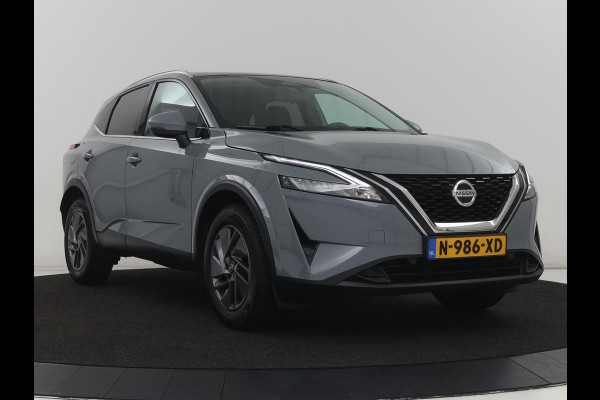 Nissan QASHQAI 1.3 MHEV Acenta | Panoramadak | Adaptive cruise | Carplay | Camera | Keyless | Dodehoek detectie | Parkeerhulp | Climate control | DAB | Getint glas