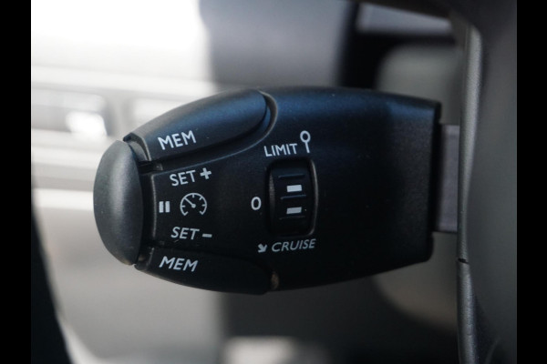 Citroën C3 Aircross 1.2 PureTech Shine Pack Business Grib control