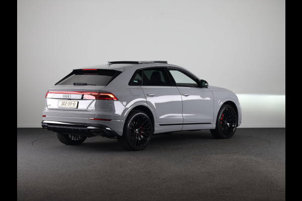 Audi Q8 60 TFSI e quattro Pro Line S Competition 490 PK | Panoramadak | Vier wiel besturen | Exclusive lak | Stoel ventilatie | Verlengde garantie |