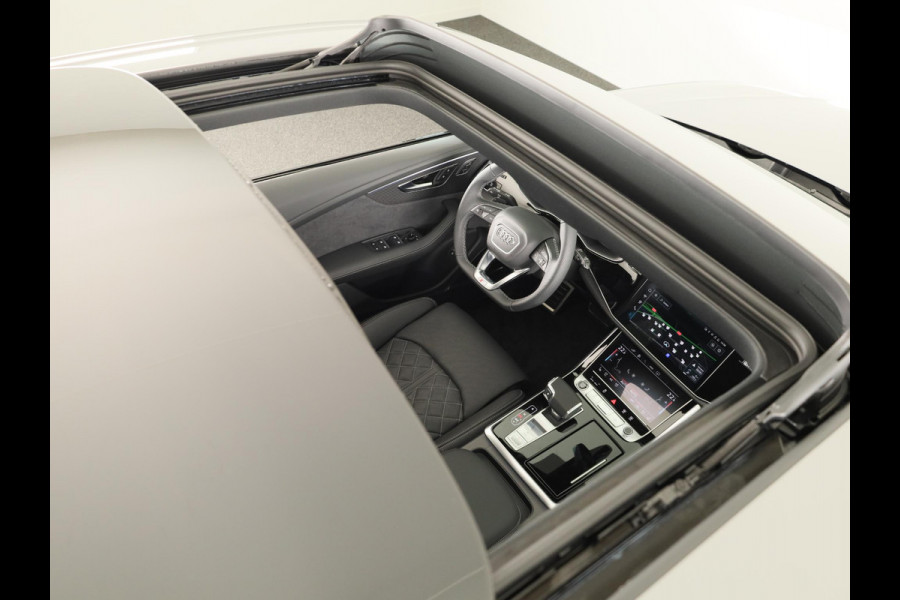Audi Q8 60 TFSI e quattro Pro Line S Competition 490 PK | Panoramadak | Vier wiel besturen | Exclusive lak | Stoel ventilatie | Verlengde garantie |